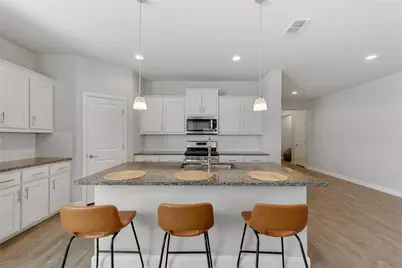 821 Shepperton Way, Fort Worth, TX 76247 - Photo 23