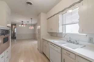 7412 Meadowcrest Dr, Fort Worth, TX 76112 - Photo 7