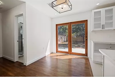 412 E 8th Street, Irving, TX 75060 - Photo 9