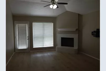 6009 Castanada Drive, Arlington, TX 76018 - Photo 7