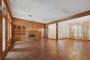 9719 Amberley Dr, Dallas, TX 75243 - Photo 11