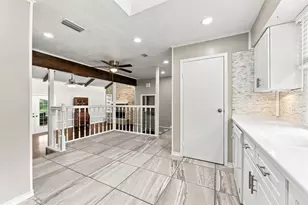 6049 W Red Bird Ln, Dallas, TX 75236 - Photo 9