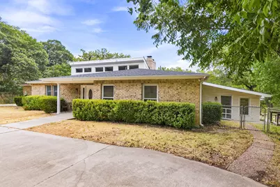 6049 W Red Bird Lane, Dallas, TX 75236 - Photo 1