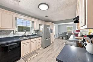 411 W Third St, Maypearl, TX 76064 - Photo 9
