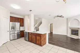 4506 Stirling Dr, Garland, TX 75043 - Photo 5