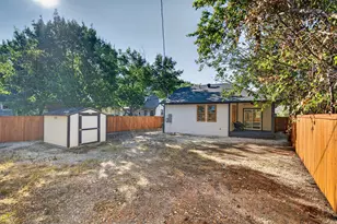 1007 Winston St, Dallas, TX 75208 - Photo 3