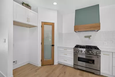 1007 Winston Street, Dallas, TX 75208 - Photo 11