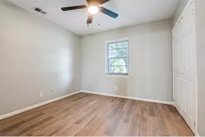 1533 E Springcrest Circle, Lancaster, TX 75134 - Photo 17