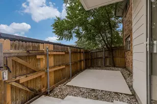 8083 Meadow Rd, Dallas, TX 75231 - Photo 9