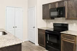 6015 Amelia Earhart Blvd, Killeen, TX 76543 - Photo 7