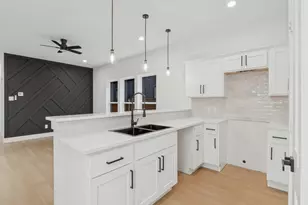 2208 Dyson St, Dallas, TX 75215 - Photo 7