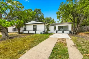 702 Jonathan Ln, Arlington, TX 76010 - Photo 1