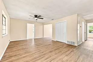 702 Jonathan Ln, Arlington, TX 76010 - Photo 9