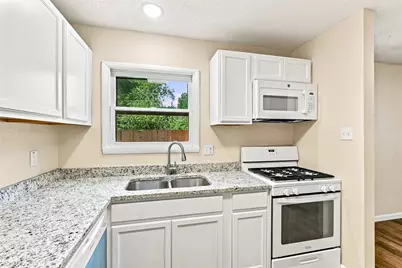 702 Jonathan Lane, Arlington, TX 76010 - Photo 13