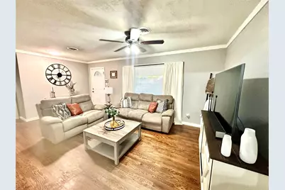 15 Page Street, Hurst, TX 76053 - Photo 3