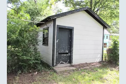 241 E Main Street, Van, TX 75790 - Photo 3