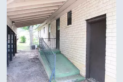 241 E Main Street, Van, TX 75790 - Photo 5