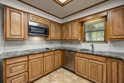 1812 N Cypress Avenue, Stephenville, TX 76401 - Photo 7