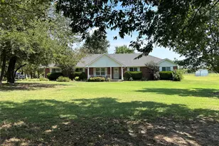 706 Georgetown Rd, Ovilla, TX 75154 - Photo 1