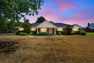 706 Georgetown Rd, Ovilla, TX 75154 - Photo 1