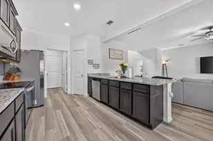 176 Bandana Cir, Newark, TX 76071 - Photo 5