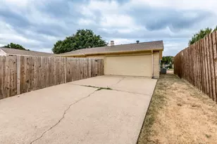 2922 Fair Mdw Dr, Garland, TX 75044 - Photo 23