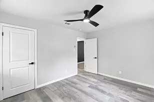 912 Kelley Dr, Everman, TX 76140 - Photo 25