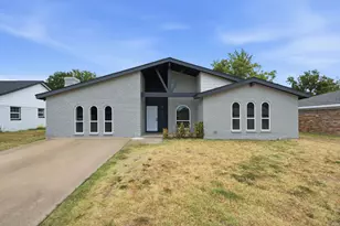 912 Kelley Dr, Everman, TX 76140 - Photo 1