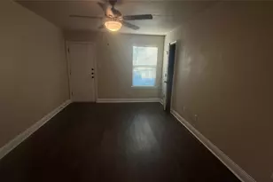 3200 Cherry Ln, Fort Worth, TX 76116 - Photo 3