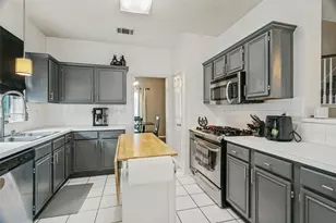 1400 Wentworth Dr, Lewisville, TX 75067 - Photo 5