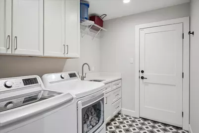 9553 Estate Lane, Dallas, TX 75238 - Photo 19