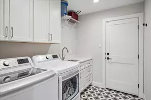 9553 Estate Ln, Dallas, TX 75238 - Photo 19