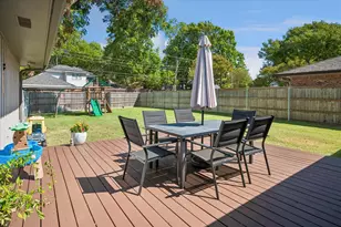 9553 Estate Ln, Dallas, TX 75238 - Photo 21