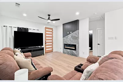 1535 Caldwell Street, Dallas, TX 75223 - Photo 11