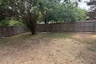1002 Shana Ct, Arlington, TX 76014 - Photo 17