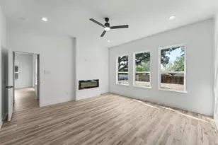 4918 Sunshine Dr, Fort Worth, TX 76105 - Photo 17