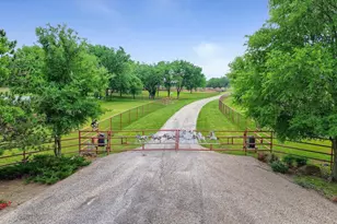 10898 Friendship Rd, Pilot Point, TX 76258 - Photo 3