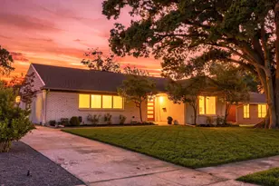 6211 Town Hill Ln, Dallas, TX 75214 - Photo 1