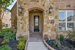 968 Highpoint Way, Roanoke, TX 76262 - Photo 3