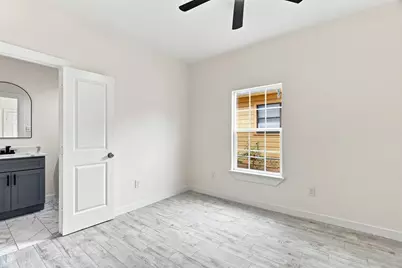 1244 E Mulkey Street, Fort Worth, TX 76104 - Photo 17