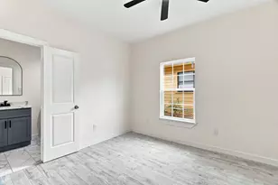 1244 E Mulkey St, Fort Worth, TX 76104 - Photo 17