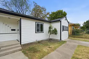 1244 E Mulkey St, Fort Worth, TX 76104 - Photo 5