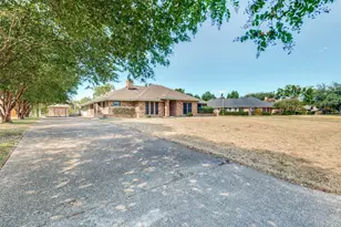 508 Estate Ln, Terrell, TX 75161 - Photo 1