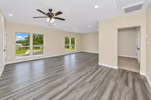 1714 Meadowbrook Ln, Irving, TX 75061 - Photo 25