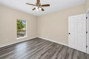 1714 Meadowbrook Ln, Irving, TX 75061 - Photo 37