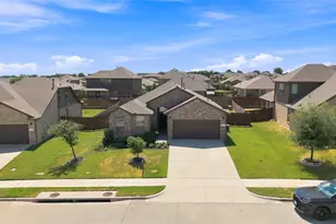 629 Dunster Ln, Saginaw, TX 76131 - Photo 29