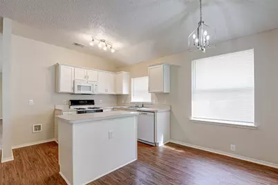 1815 Citadel Drive, Glenn Heights, TX 75154 - Photo 11