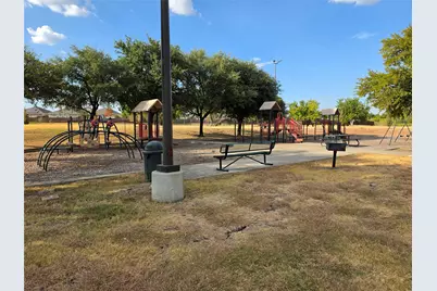 9420 Dumfries Drive, Dallas, TX 75227 - Photo 13