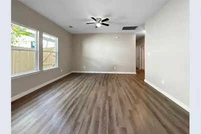 4615 Roberts Avenue, Dallas, TX 75215 - Photo 7