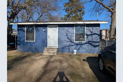 203 S Kouns Street, Cleburne, TX 76031 - Photo 1